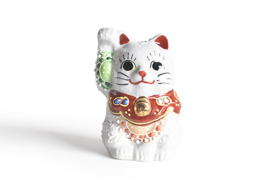 九谷焼 招き猫 白盛（右手）【アウトレット】 九谷焼専門店 和座本舗
