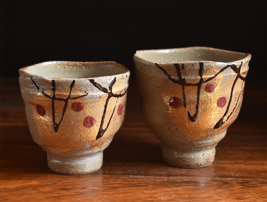 九谷焼 ペア湯呑み 金箔花文【アウトレット】 九谷焼専門店 和座本舗